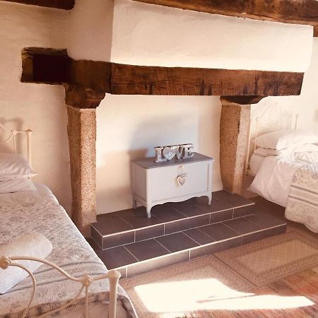 Trevejean Chambre D'Hotes De Charme Bed & Breakfast Guerledan Bagian luar foto